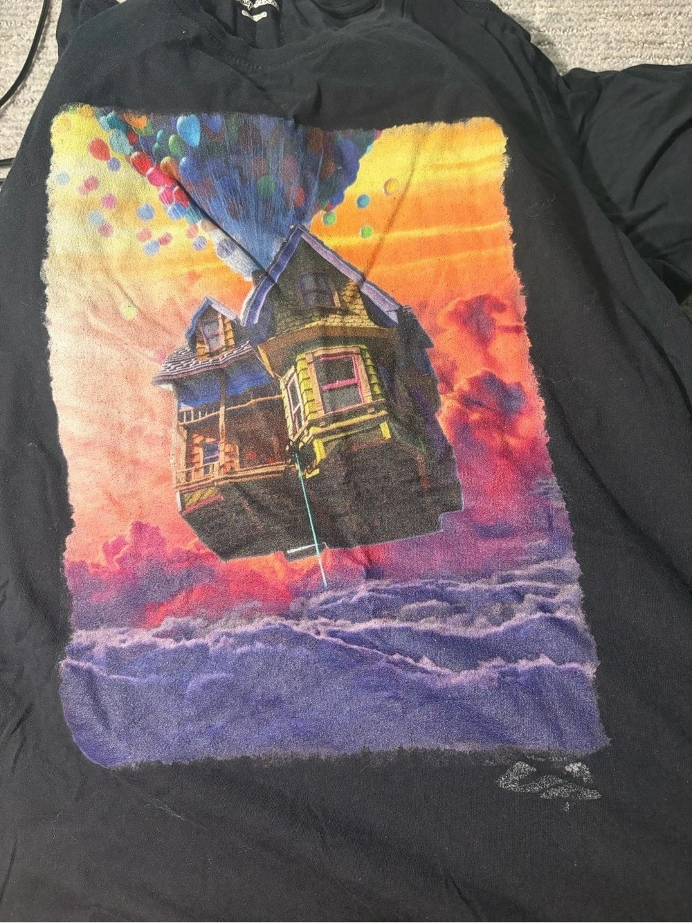 Disney Pixar Up Floating House Graphic T-Shirt Tee in Black Large